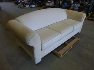 Bauhaus Queen Size Sleeper Sofa *Note: Needs to be Cleaned* (M52)