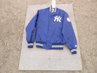 New York Yankees Baseball Jacket, Size Large (Upstairs)