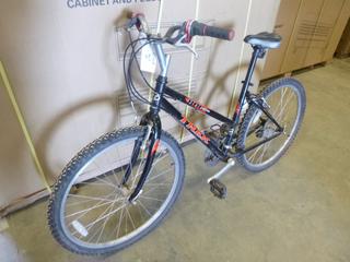 Trek 800 Sport Mountain Bike, 17 In. Women's, CRV-Moly Mono Tube w/ Grip Shift  *Note: Front Brake Broken*