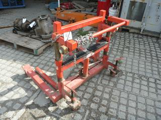 Norco 1/2 Ton Lift/Tilt Dolly c/w 3 Ton Hydraulic Bottle Jack.