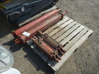 (4) Hydraulic Cylinders.