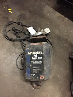 Electric Winch, 120VAC, 8A, Strong Arm, In working Condition