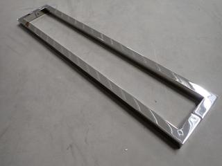 (16) Assorted 18 In. Pull/Towel Bars & Back-To-Back Towel Bars.
