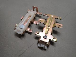 Box of COX Guide Brackets, No. 21-032, 50pcs.