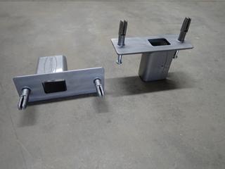 Box of Satin Nickel Wall Bracket Builder Block, No. 2145661.