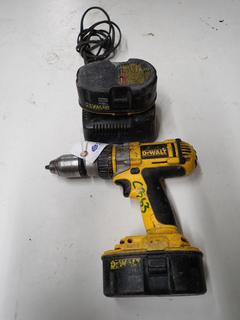 DeWalt DC988 Heavy Duty XRP 1/2 In. Drill/Driver/Hammer Drill c/w (2) 18V Batteries & Charger.