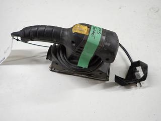 Mastercraft 1/3 Sheet Sander 120V 2A.