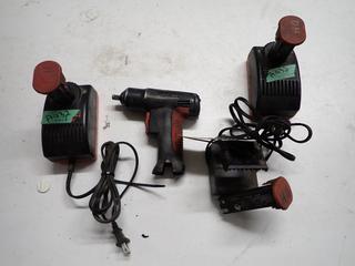 Snap-On CT561 3/8 In. Impact Wrench c/w (3) 7.2V Batteries & (3) Chargers.