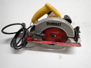 DeWalt DW367 7 1/4 In. Circular Saw 12V 15A.