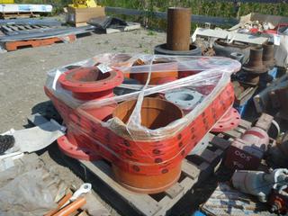 Quantity of Assorted CI Iron Fittings.