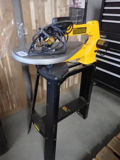 DeWalt DW788 20 In. Scroll Saw.