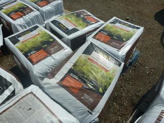(4) Bags of Coop Gold Peat Moss 3.8 cu Ft/107 L Ea.