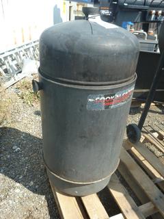 Cook 'N Cajun Smoker.