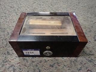 Wooden Cigar Box w/ Cutter, travel Case, Humidity Gauge.