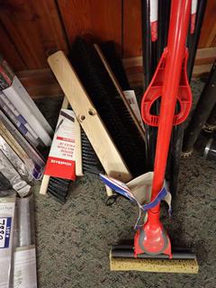 (5) Homeade Push Brooms Handles & Heads, Vileda Bee Mop.