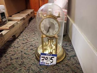 Kundo Clock In Glass.