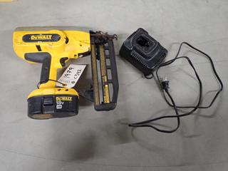 DeWalt Finish Nailer, 18V w/ Battery Charger.