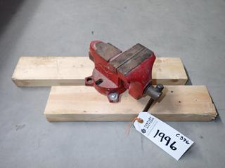 ITC Swivel Bench Vise, No. 350.