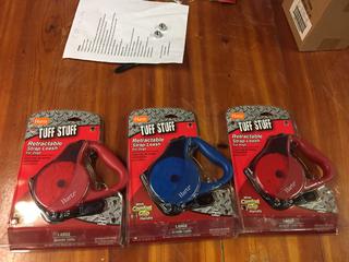 (3) Hartz Tuff Stuff Retractable Strap Leashes. 