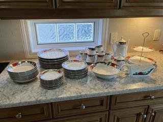 (8) Piece Christmas Dinner Set.