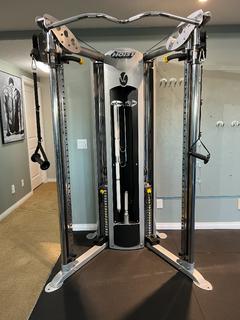 Hoist V6 Personal Pulley Gym c/w (2) 150lb Weight Stacks and Accessories.