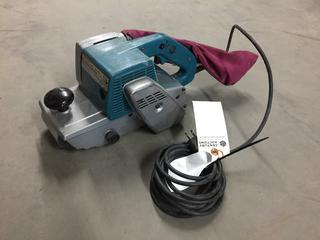 Makita 9401 Belt Sander, 120V 8.5A Belt Size 100x610mm.