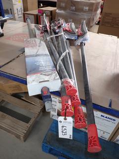 Quantity of Garant Snow Rakes.