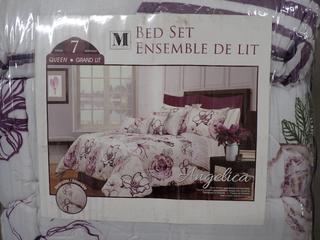 Modern 7-pc Queen Bedset Angelica Purple, 86in x 86in.