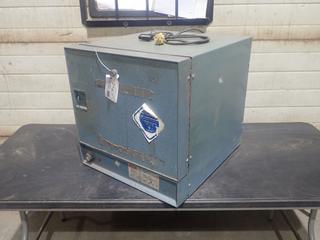 Gullco Model 350-220 1500W 220VAC Single Phase Electrode Stabilizing Oven. SN GOV-24227