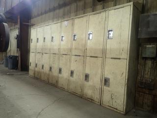 (1) Bank Of Lockers 8-Doors *Note: Buyer Responsible For Loadout*