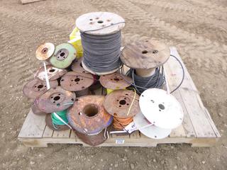 Qty of Electrical Wire of Assorted Lengths C/w Metal Clips