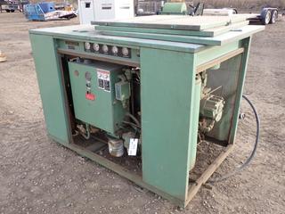 Sullair C2050 Compressor c/w 460 Volts, 30 HP, 60 Hz, Showing 40,424 Hrs *Note: Working Condition Unknown*