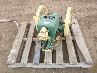 International Harvest Co. McCormick-Deering 915361 Antique Stationary Engine  * Note: Running Condition Unknown *