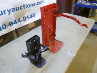 Qty of Fire Extinguisher Brackets (M-2-3)