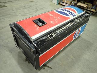 Dixie Narco DNCD414MC/239-10PE2295 Pepsi Machine, 120V, 10.0A, SN 3026-2985BL  *Note: Front Of Machine Cracked, No Key, Working Condition Unknown* (Z)