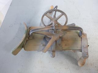 Manual Crank Seed Spreader