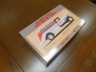Baldwin Filters, 1934 Ford Oil Tanker, Scale 1:24, No. 1034 Out Of 1500 W/ Certificate Of Authenticity
