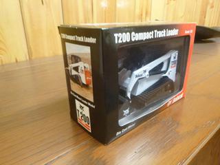 Bobcat, Model: T200, Track Loader, Scale 1:25