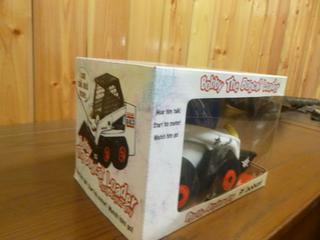 Bobcat, Model: 863, Bobby The Bobcat Loader, Plush Action Toy