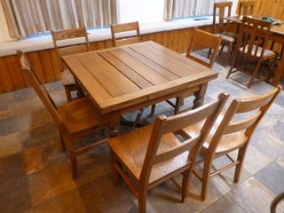 Wood Table, Approx 36in. X 36in. Expands To 60in., W/ (6) Chairs *Note: Item Located Upstairs, Buyer Responsible For Dismantle/Loadout*