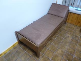 Chaise Lounger, Approx 71in. X 29in. *Note: Item Located Upstairs, Buyer Responsible For Dismantle/Loadout*