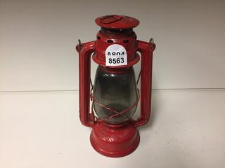 Globe Brand No. 707 Oil Lantern, 12in.