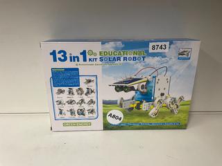 13-In-1 Educational Solar Bot.