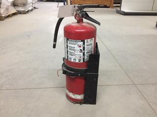 Dry Chemical Fire Extinguisher, Model B-66985711 c/w Mount.