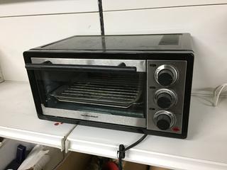 Hamilton Beach Toaster Oven.