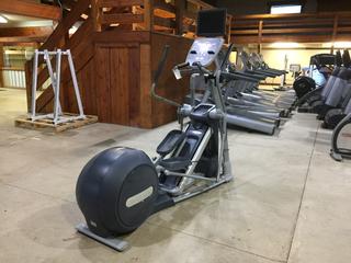 Precor Precision Series Elliptical Cross Trainer PVS15-DT. 21V, 4.16A, S/N ADFXK03110012.