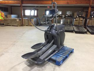 Octane Fitness Elliptical Cross Trainer, S/N F09081402962.