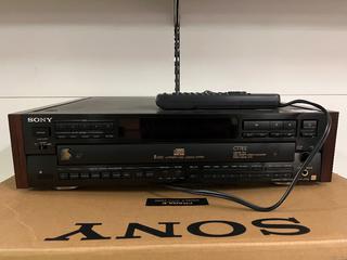 Sony C77ES 5-Disc CD Player with Remote.