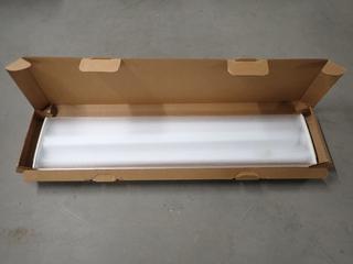 Lithonia 4ft Lamp.