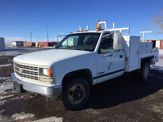 1991 Chevrolet GMT-44 Service Truck, Plumbed w/Hydraulics, 10 Ft. Deck, Tow Package, Service Light, Storage Compartment, LT225/75R16 Tires, Showing 277,778 Kms, Municipal Vehicle, VIN 1GBJC34K4ME175759 *Bench Seats Ripped*